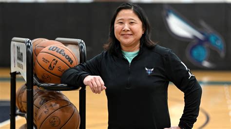 nina hsieh|Athletic trainer Nina Hsieh has her hands full with。